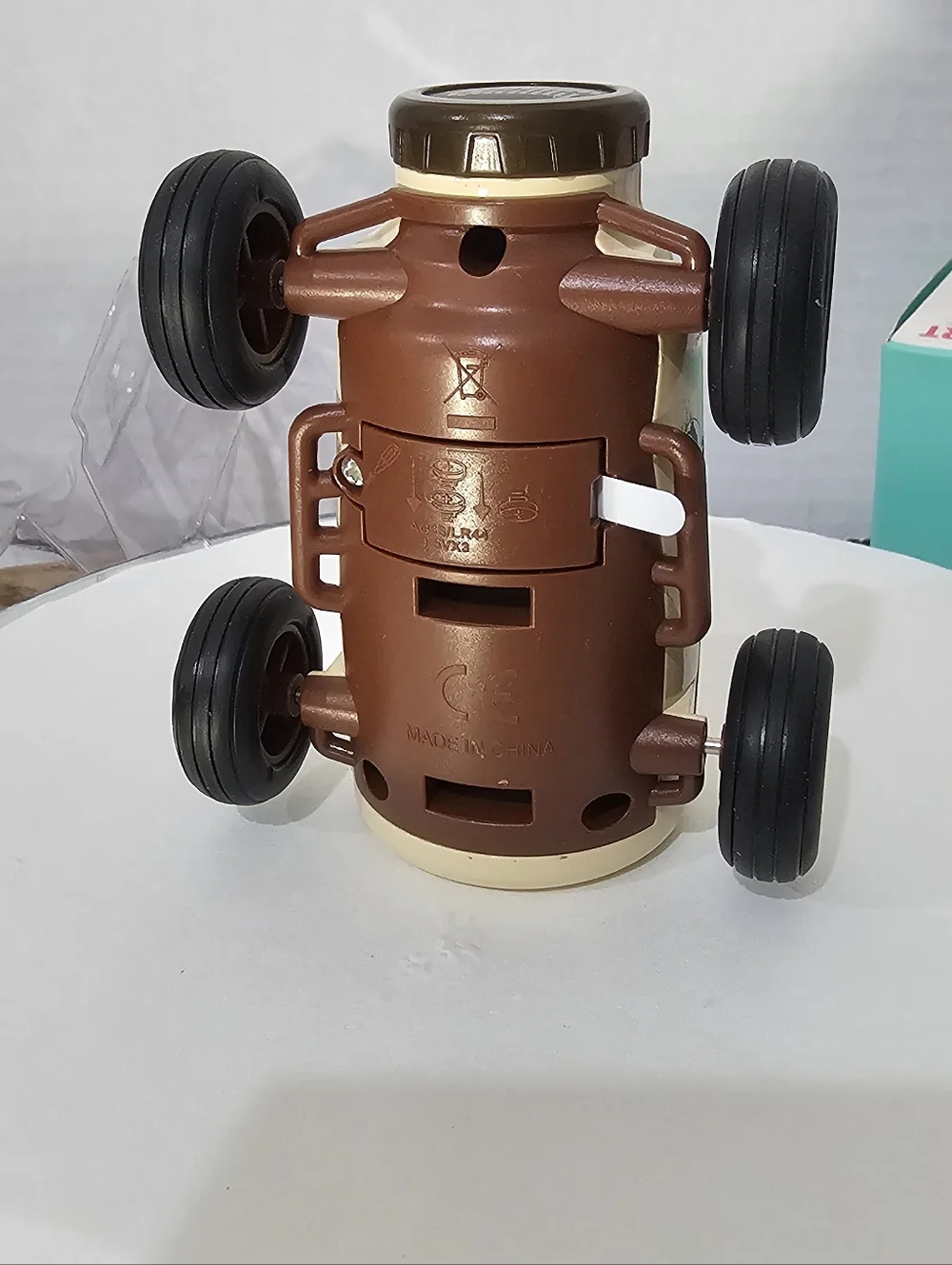 4M coffee can